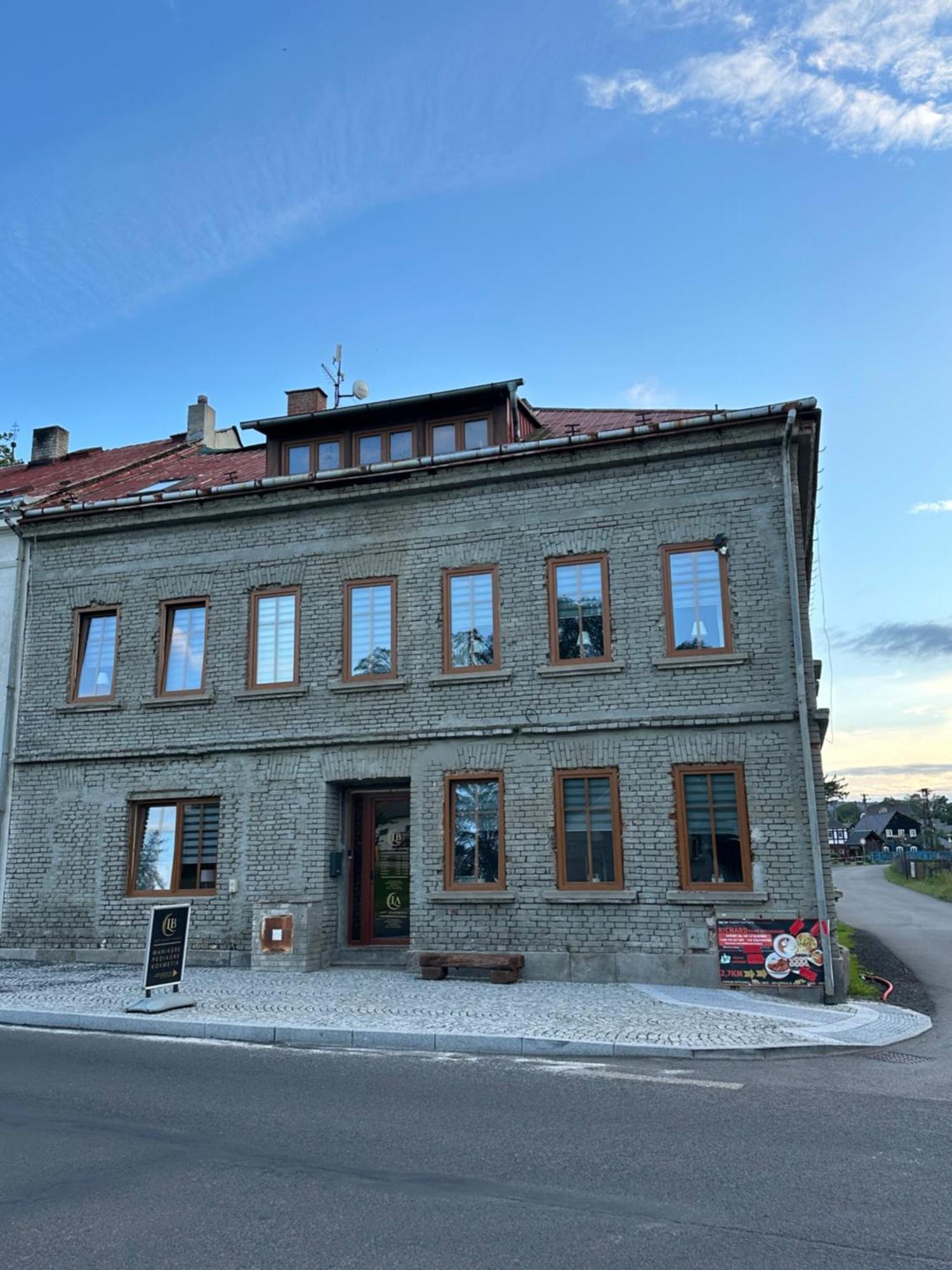Loft Apartments Дечин Экстерьер фото